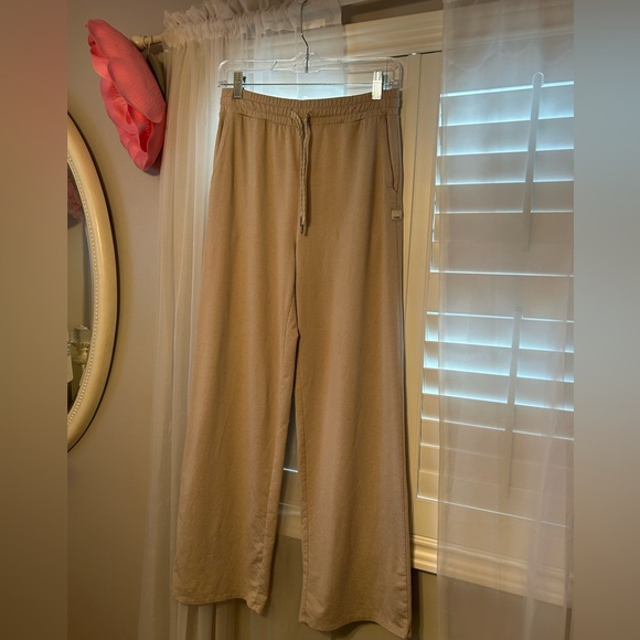 VUORI women’s Halo Essential wide leg pants Size Small - Picture 5 of 11